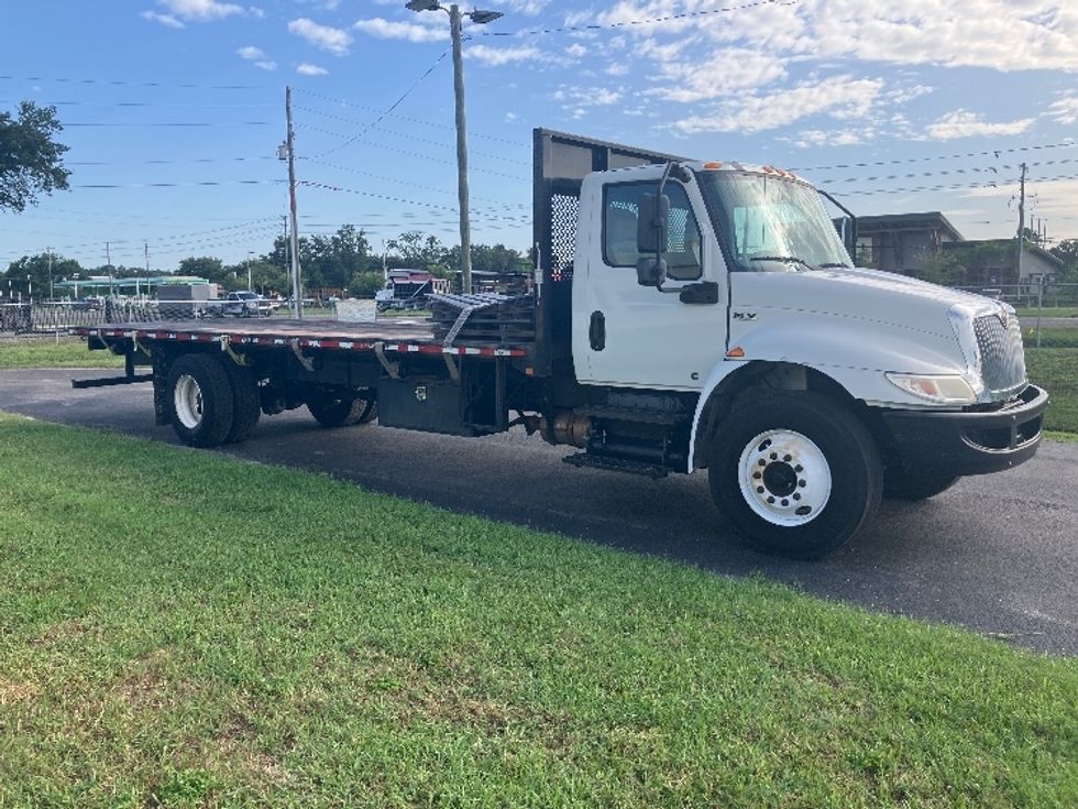 Flatbed Truck-Light and Medium Duty Trucks-International-2020-MV607-Apopka-FL-219,898\n\t\tmiles-$ 42,750 - Image 1