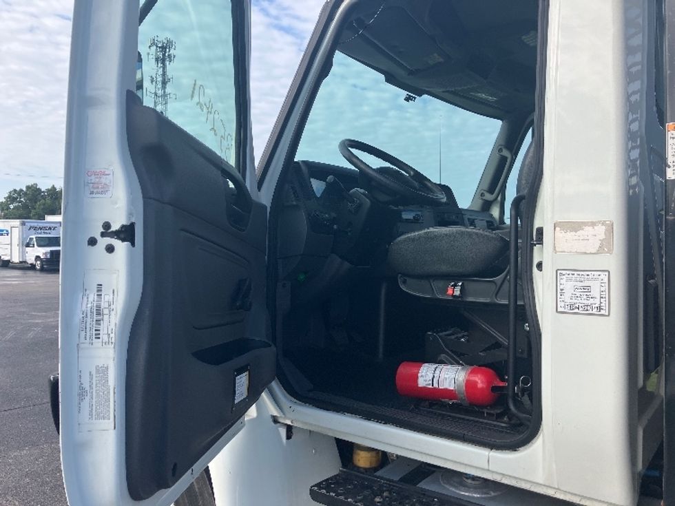 Flatbed Truck-Light and Medium Duty Trucks-International-2020-MV607-Apopka-FL-219,898\n\t\tmiles-$ 42,750 - Image 16