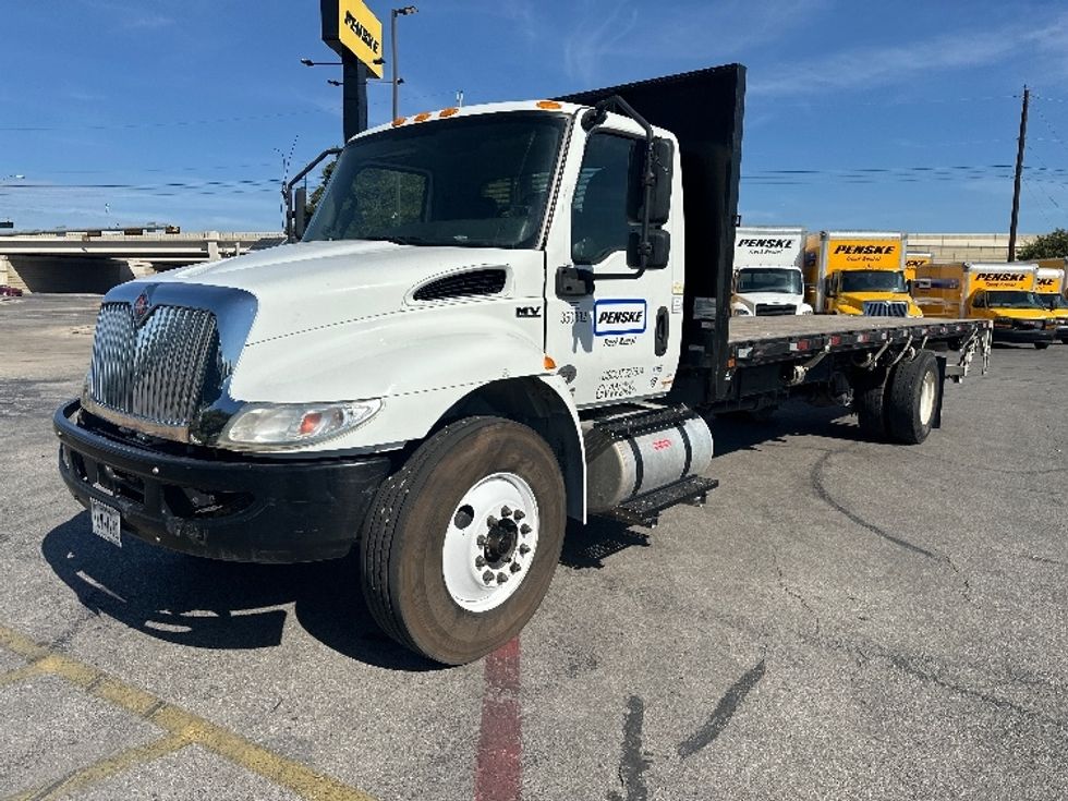 Flatbed Truck-Light and Medium Duty Trucks-International-2020-MV607-Austin-TX-150,325\n\t\tmiles-$ 47,750 - Image 3