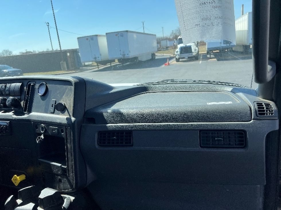 Flatbed Truck-Light and Medium Duty Trucks-International-2020-MV607-Bensalem-PA-165,420\n\t\tmiles-$ 51,500 - Image 21