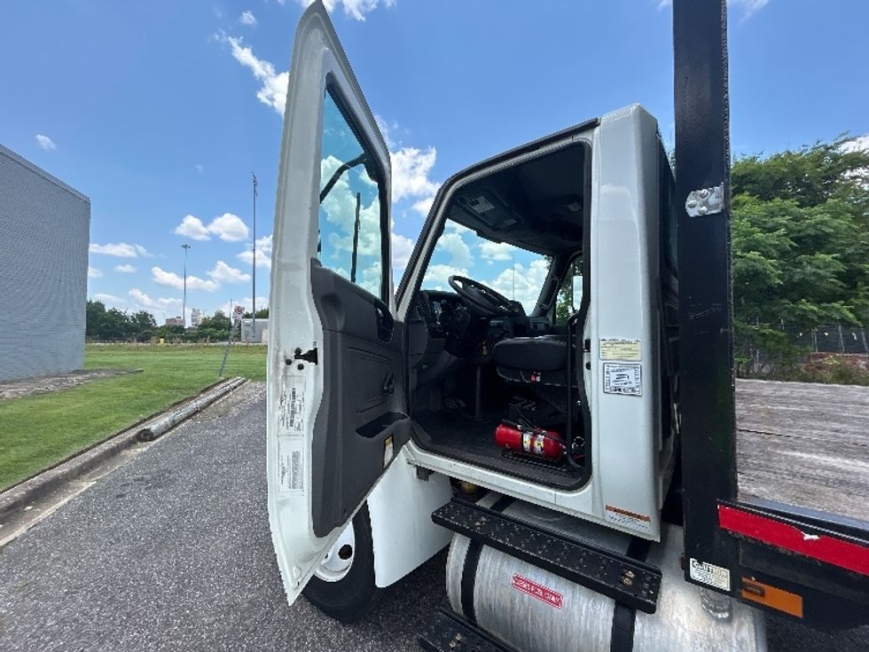 Flatbed Truck-Light and Medium Duty Trucks-International-2020-MV607-Birmingham-AL-138,082\n\t\tmiles-$ 53,250 - Image 16