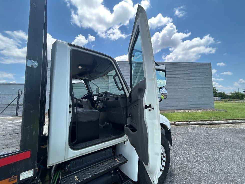 Flatbed Truck-Light and Medium Duty Trucks-International-2020-MV607-Birmingham-AL-138,082\n\t\tmiles-$ 53,250 - Image 20