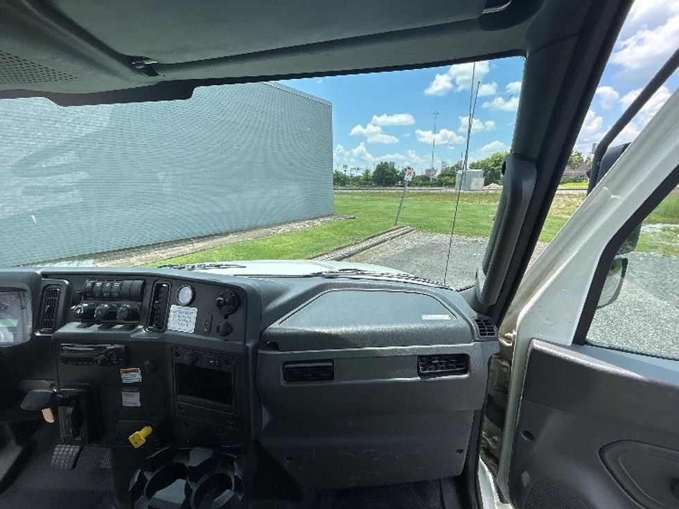 Flatbed Truck-Light and Medium Duty Trucks-International-2020-MV607-Birmingham-AL-138,082\n\t\tmiles-$ 53,250 - Image 21