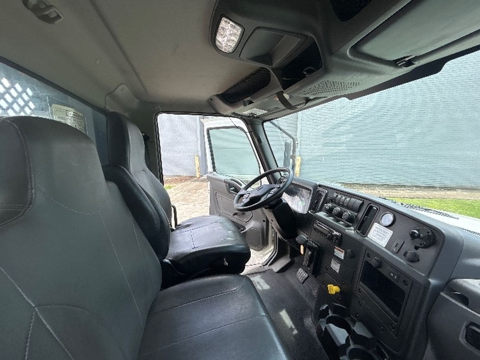 Flatbed Truck-Light and Medium Duty Trucks-International-2020-MV607-Birmingham-AL-138,082\n\t\tmiles-$ 53,250 - Image 22