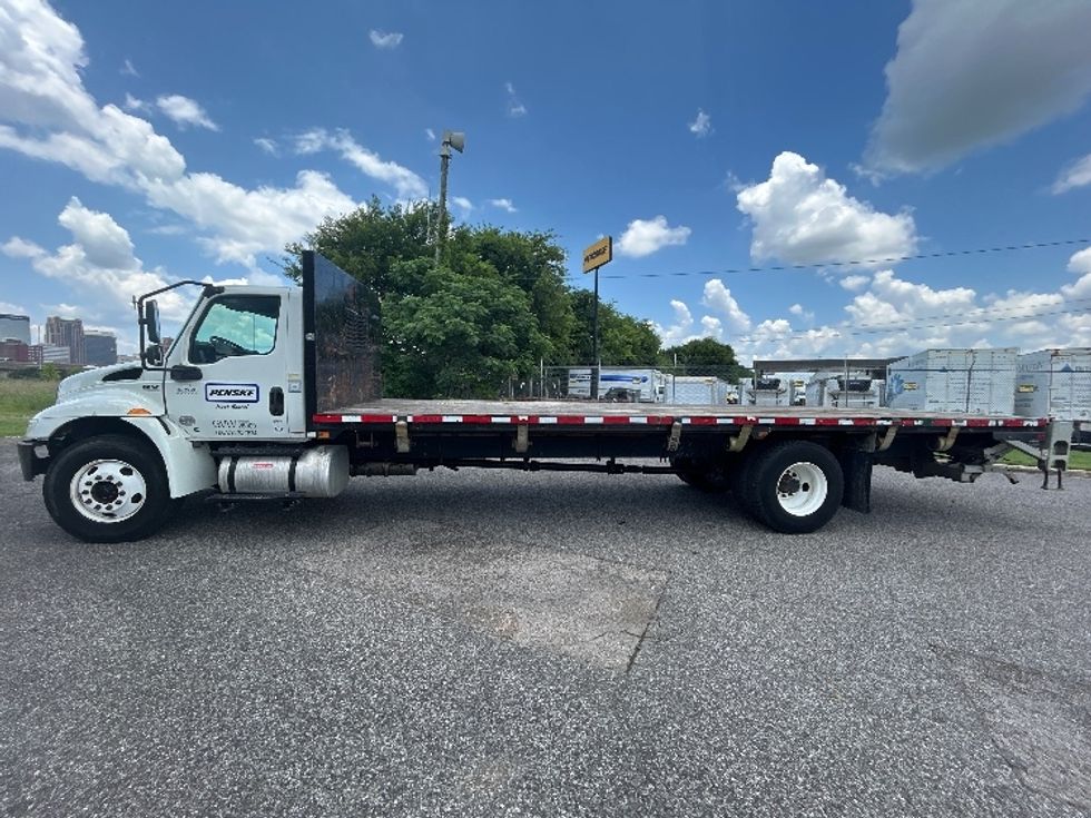 Flatbed Truck-Light and Medium Duty Trucks-International-2020-MV607-Birmingham-AL-138,082\n\t\tmiles-$ 53,250 - Image 4