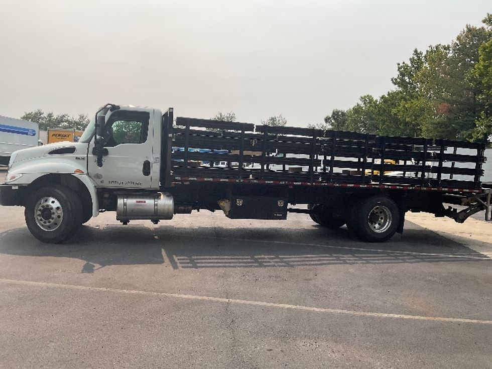 Flatbed Truck-Light and Medium Duty Trucks-International-2020-MV607-Capitol Heights-MD-102,782\n\t\tmiles-$ 59,000 - Image 4