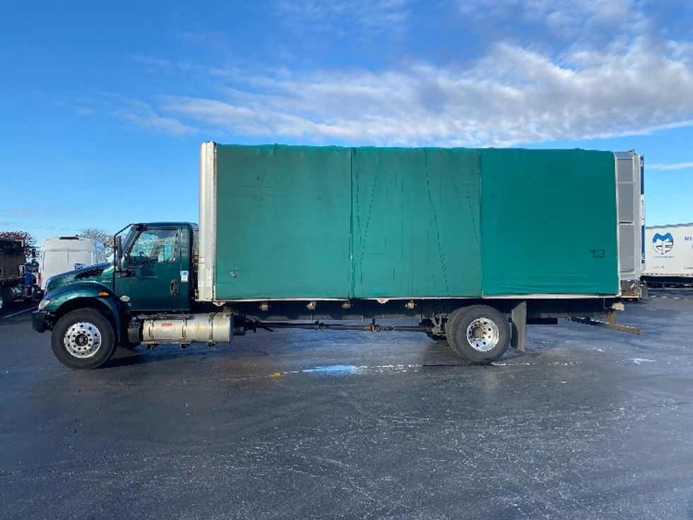 Flatbed Truck-Light and Medium Duty Trucks-International-2020-MV607-Cleona-PA-188,665\n\t\tmiles-$ 44,000 - Image 4