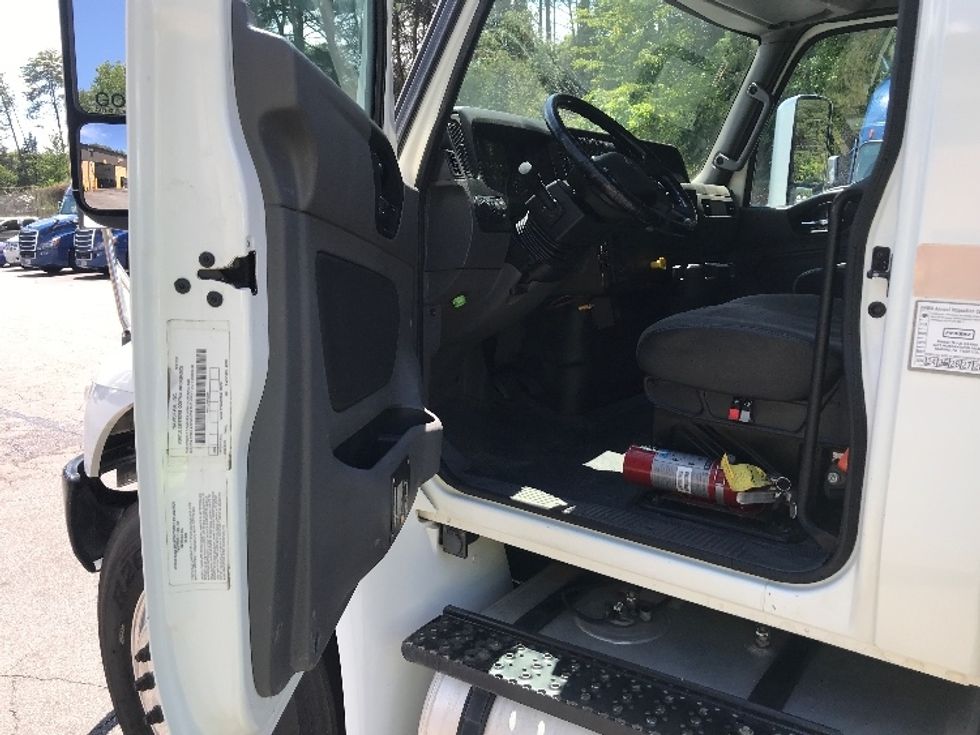 Flatbed Truck-Light and Medium Duty Trucks-International-2020-MV607-Conover-NC-279,188\n\t\tmiles-$ 47,250 - Image 11