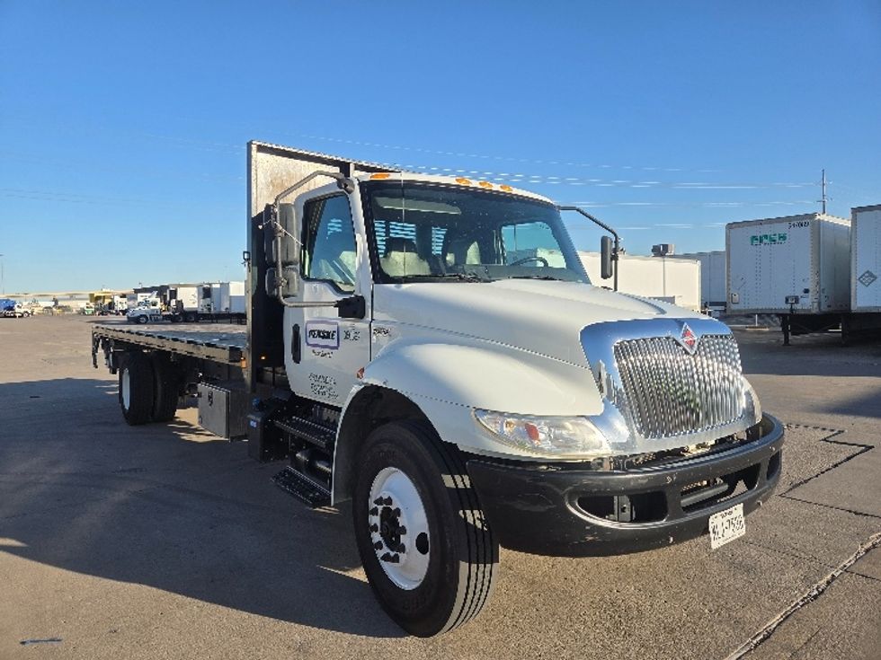 Flatbed Truck-Light and Medium Duty Trucks-International-2020-MV607-Dallas-TX-162,541\n\t\tmiles-$ 44,500 - Image 1