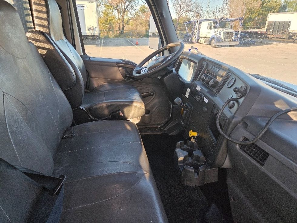 Flatbed Truck-Light and Medium Duty Trucks-International-2020-MV607-Dallas-TX-162,541\n\t\tmiles-$ 44,500 - Image 19
