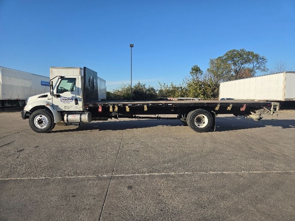 Flatbed Truck-Light and Medium Duty Trucks-International-2020-MV607-Dallas-TX-162,541\n\t\tmiles-$ 44,500 - Image 4