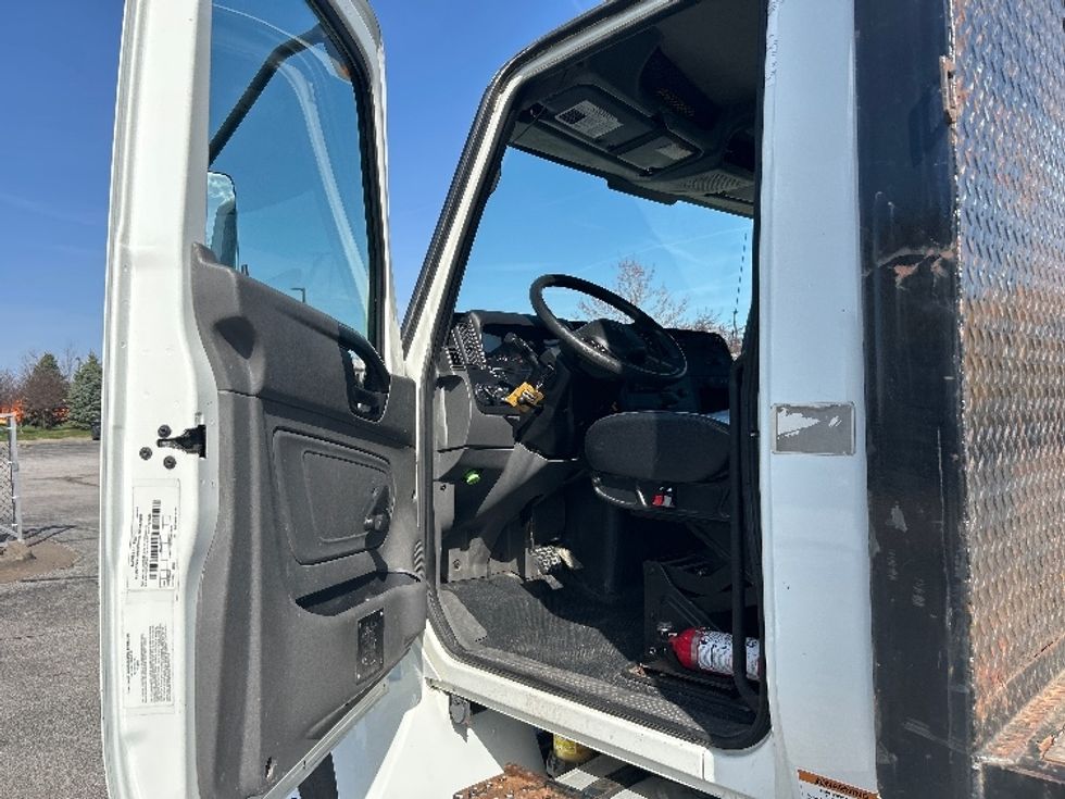 Flatbed Truck-Light and Medium Duty Trucks-International-2020-MV607-Davenport-IA-77,903\n\t\tmiles-$ 52,750 - Image 14