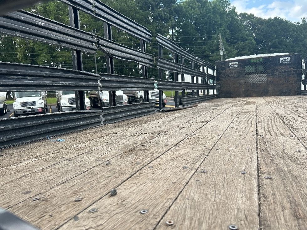 Flatbed Truck-Light and Medium Duty Trucks-International-2020-MV607-Duluth-GA-118,367\n\t\tmiles-$ 53,500 - Image 11