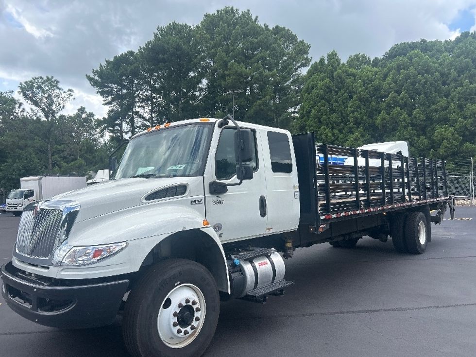 Flatbed Truck-Light and Medium Duty Trucks-International-2020-MV607-Duluth-GA-118,367\n\t\tmiles-$ 53,500 - Image 3