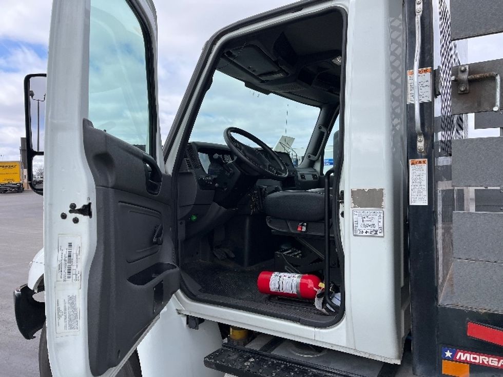 Flatbed Truck-Light and Medium Duty Trucks-International-2020-MV607-East Chicago-IN-164,156\n\t\tmiles-$ 50,500 - Image 14