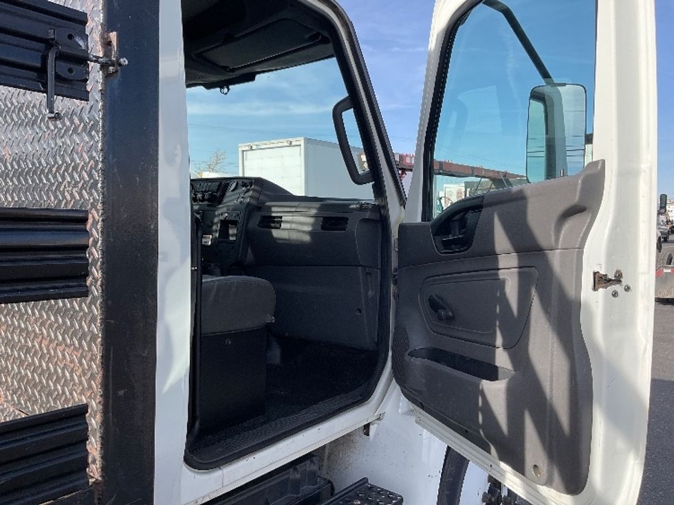 Flatbed Truck-Light and Medium Duty Trucks-International-2020-MV607-El Paso-TX-88,868\n\t\tmiles-$ 53,250 - Image 15