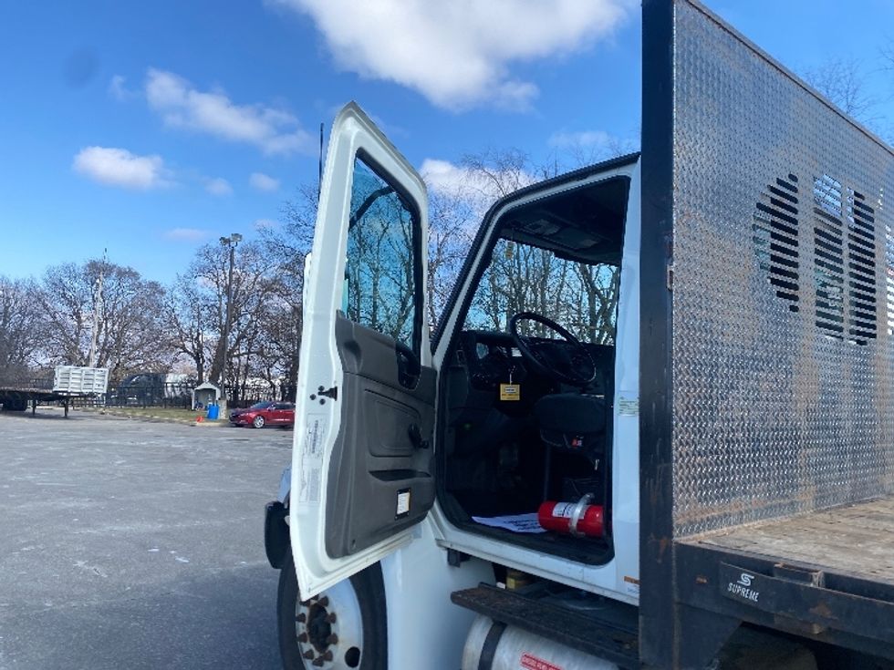 Flatbed Truck-Light and Medium Duty Trucks-International-2020-MV607-Elkhart-IN-98,457\n\t\tmiles-$ 65,500 - Image 14