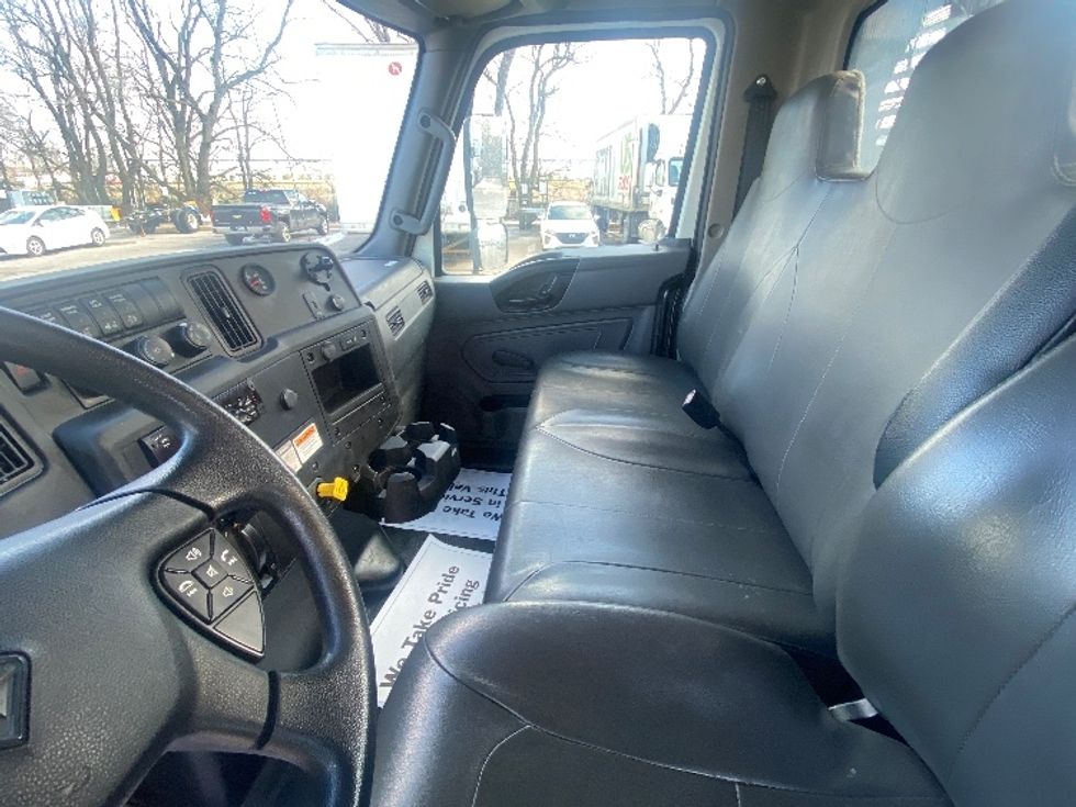 Flatbed Truck-Light and Medium Duty Trucks-International-2020-MV607-Elkhart-IN-98,457\n\t\tmiles-$ 65,500 - Image 17