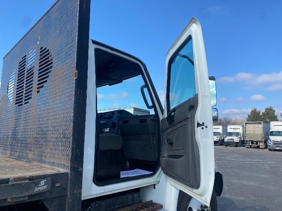 Flatbed Truck-Light and Medium Duty Trucks-International-2020-MV607-Elkhart-IN-98,457\n\t\tmiles-$ 65,500 - Image 18