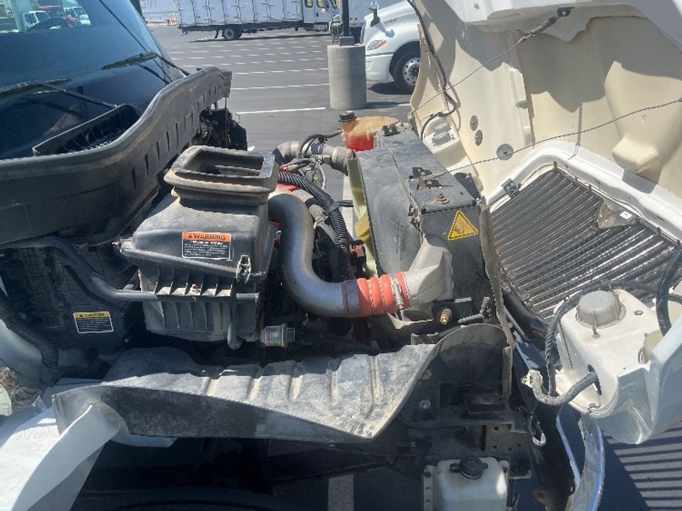 Flatbed Truck-Light and Medium Duty Trucks-International-2020-MV607-Fontana-CA-152,211\n\t\tmiles-$ 53,250 - Image 23