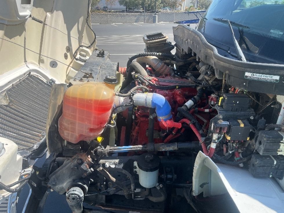 Flatbed Truck-Light and Medium Duty Trucks-International-2020-MV607-Fontana-CA-152,211\n\t\tmiles-$ 53,250 - Image 24