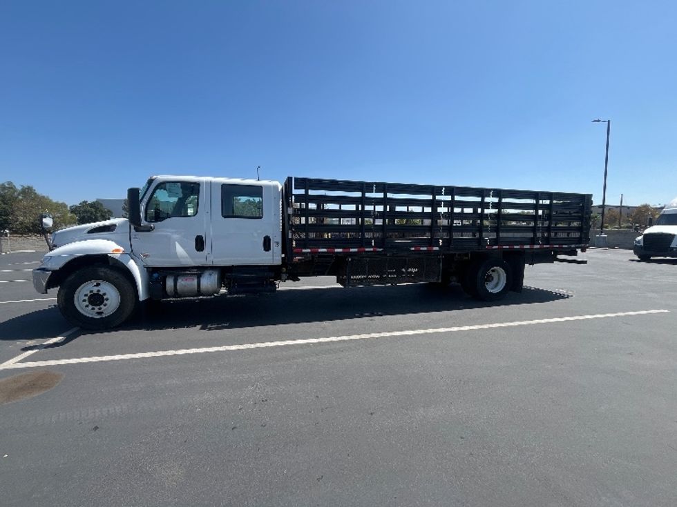 Flatbed Truck-Light and Medium Duty Trucks-International-2020-MV607-Fontana-CA-152,211\n\t\tmiles-$ 53,250 - Image 4
