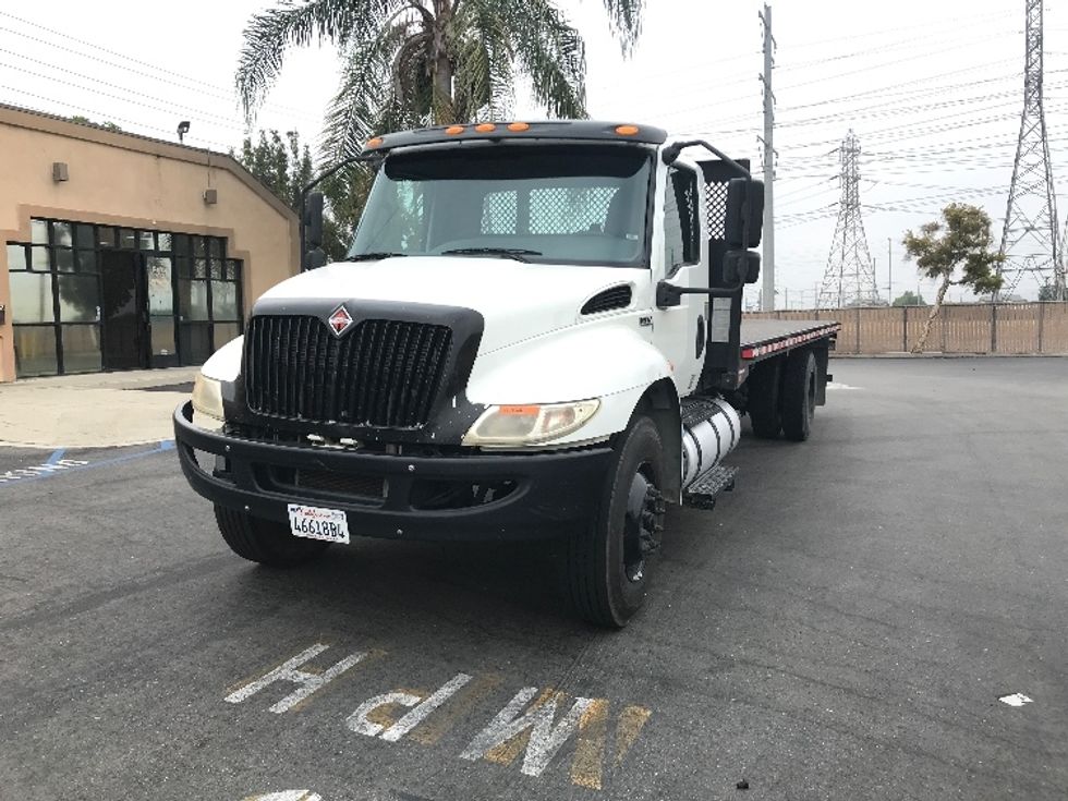 Flatbed Truck-Light and Medium Duty Trucks-International-2020-MV607-Fontana-CA-185,885\n\t\tmiles-$ 49,250 - Image 3