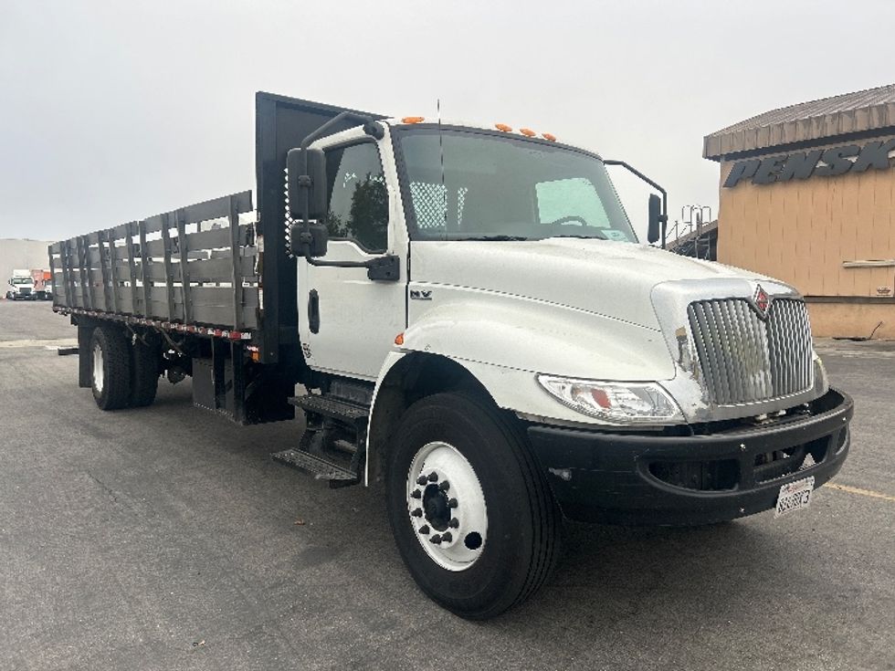 Flatbed Truck-Light and Medium Duty Trucks-International-2020-MV607-Fontana-CA-235,510\n\t\tmiles-$ 34,750 - Image 1