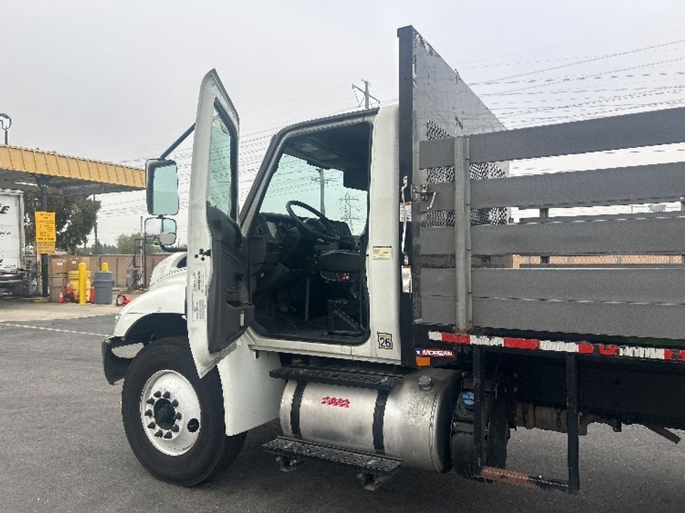 Flatbed Truck-Light and Medium Duty Trucks-International-2020-MV607-Fontana-CA-235,510\n\t\tmiles-$ 34,750 - Image 16