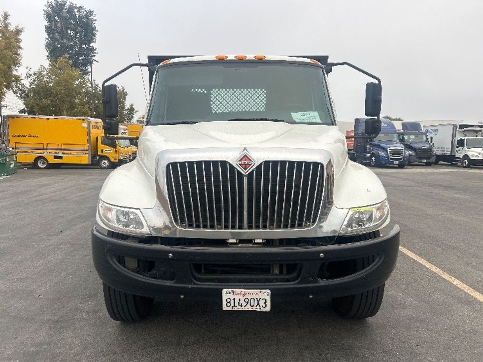 Flatbed Truck-Light and Medium Duty Trucks-International-2020-MV607-Fontana-CA-235,510\n\t\tmiles-$ 34,750 - Image 2