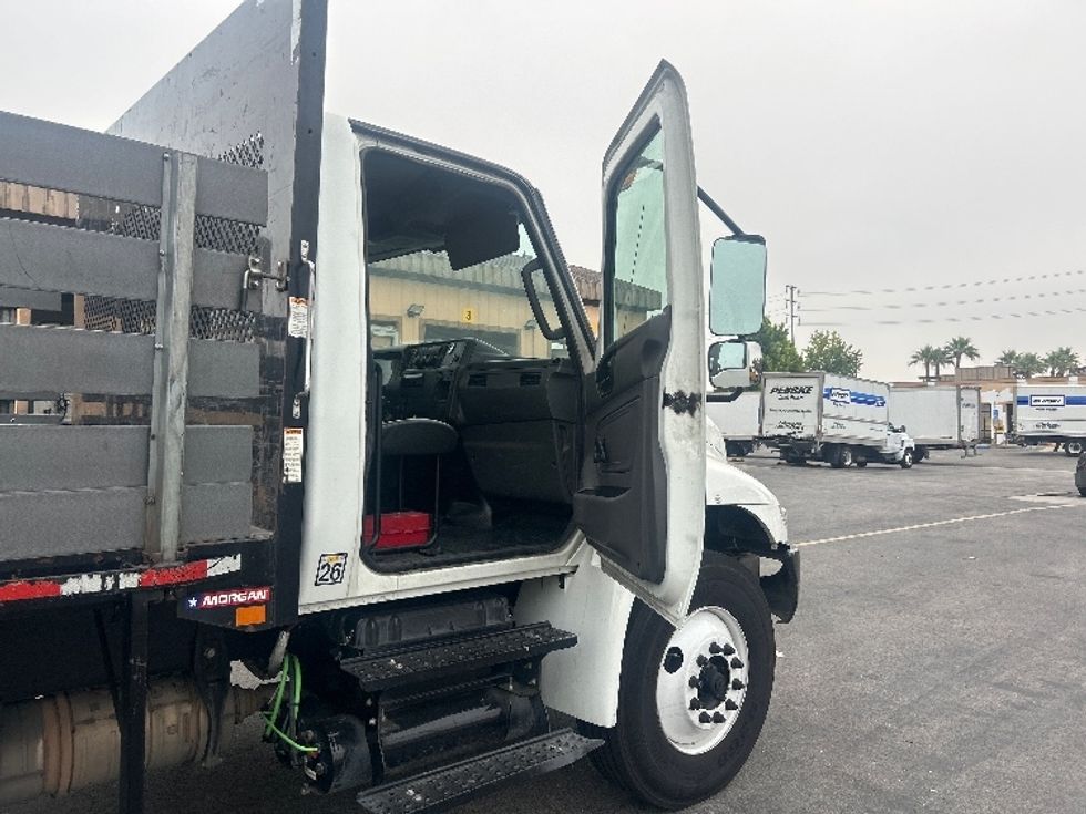Flatbed Truck-Light and Medium Duty Trucks-International-2020-MV607-Fontana-CA-235,510\n\t\tmiles-$ 34,750 - Image 20