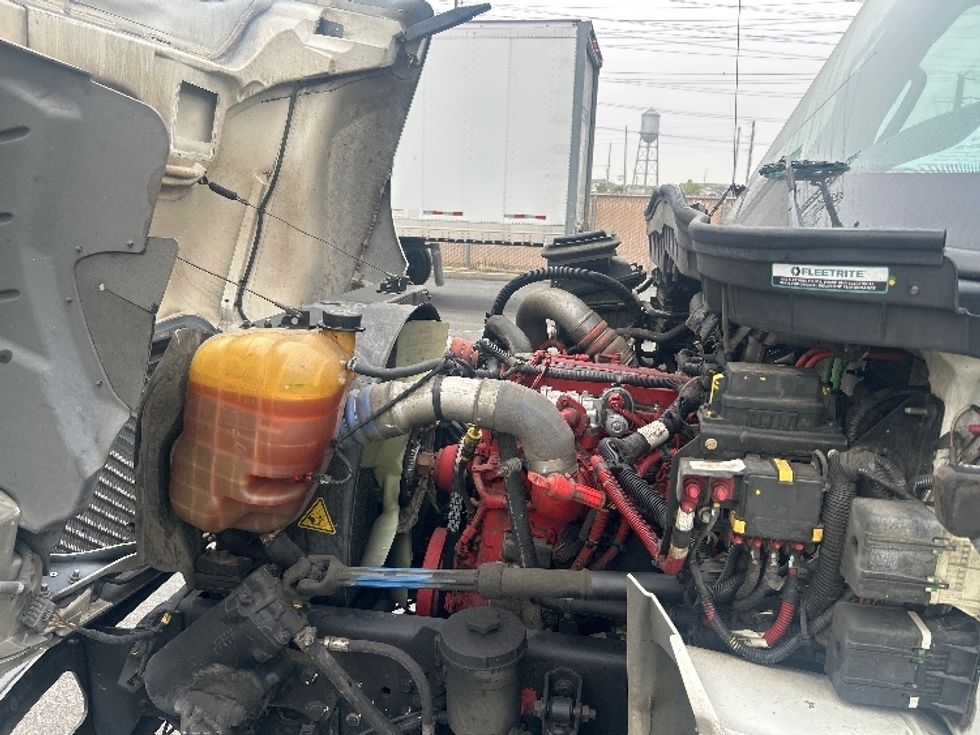 Flatbed Truck-Light and Medium Duty Trucks-International-2020-MV607-Fontana-CA-235,510\n\t\tmiles-$ 34,750 - Image 24