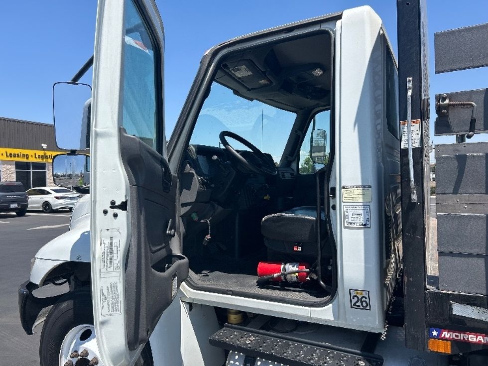 Flatbed Truck-Light and Medium Duty Trucks-International-2020-MV607-Fontana-CA-297,113\n\t\tmiles-$ 26,250 - Image 14
