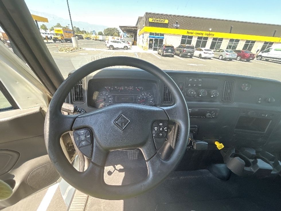 Flatbed Truck-Light and Medium Duty Trucks-International-2020-MV607-Fontana-CA-297,113\n\t\tmiles-$ 26,250 - Image 16