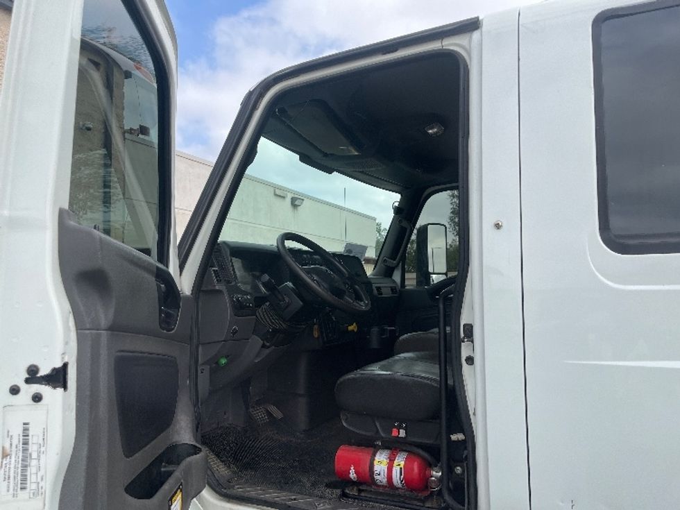 Flatbed Truck-Light and Medium Duty Trucks-International-2020-MV607-Fontana-CA-85,351\n\t\tmiles-$ 60,250 - Image 16