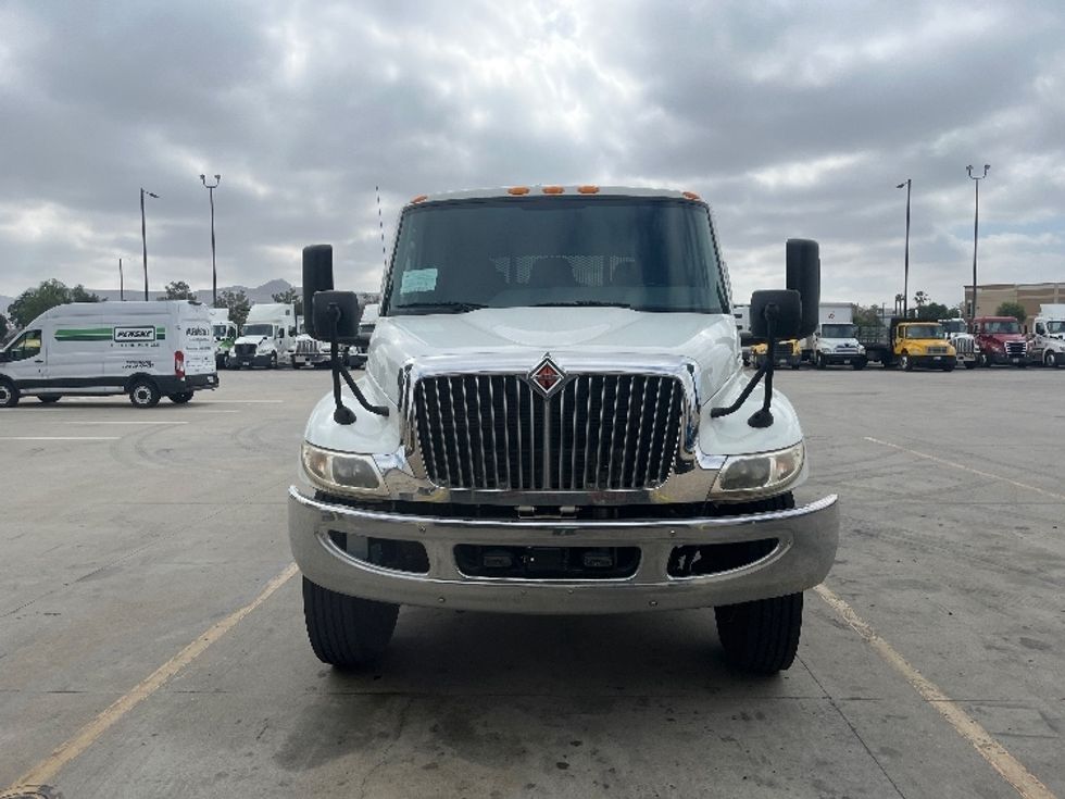 Flatbed Truck-Light and Medium Duty Trucks-International-2020-MV607-Fontana-CA-85,351\n\t\tmiles-$ 60,250 - Image 2