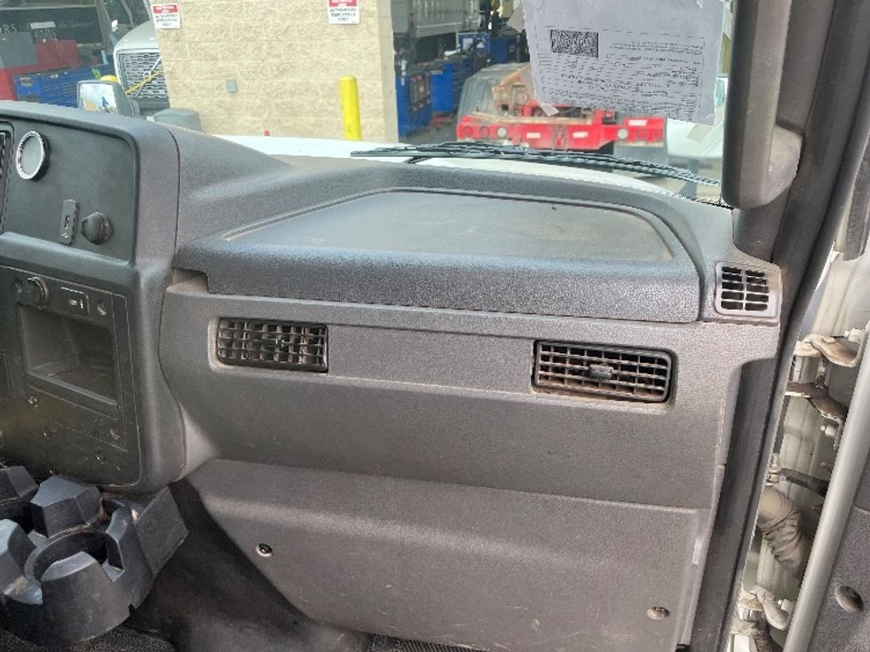 Flatbed Truck-Light and Medium Duty Trucks-International-2020-MV607-Fontana-CA-85,351\n\t\tmiles-$ 60,250 - Image 21