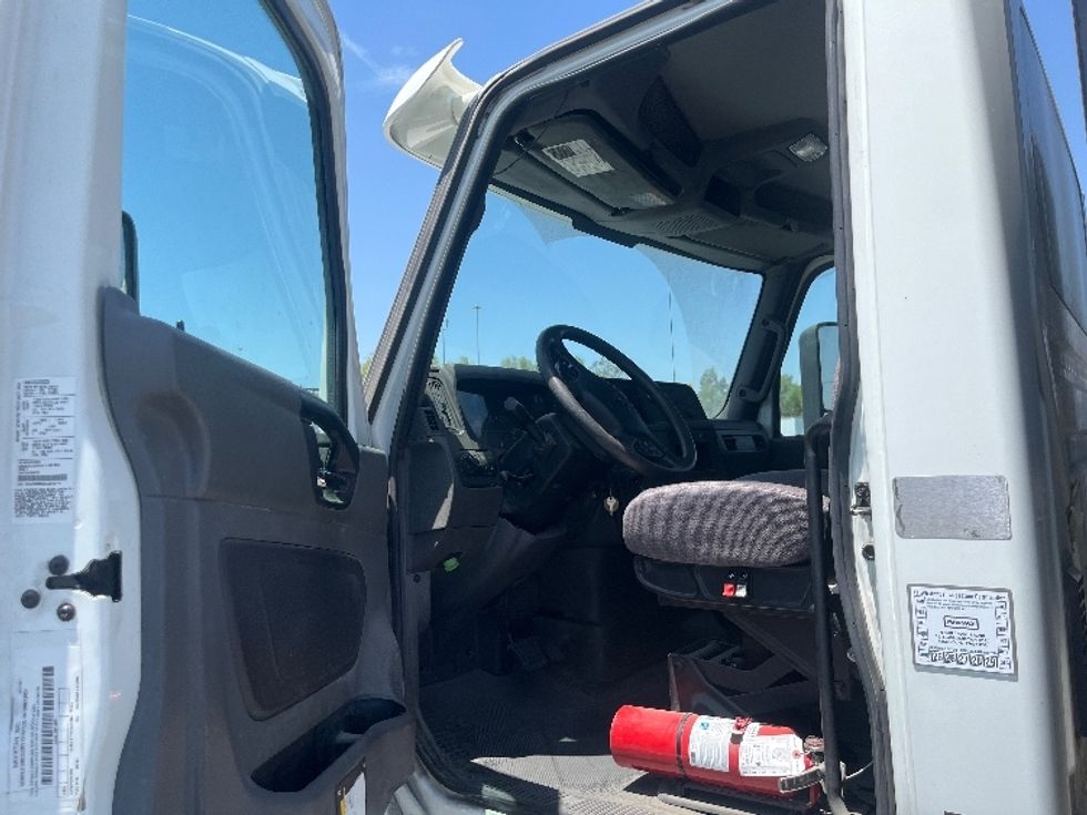 Flatbed Truck-Light and Medium Duty Trucks-International-2020-MV607-Fontana-CA-8,671\n\t\tmiles-$ 62,750 - Image 16