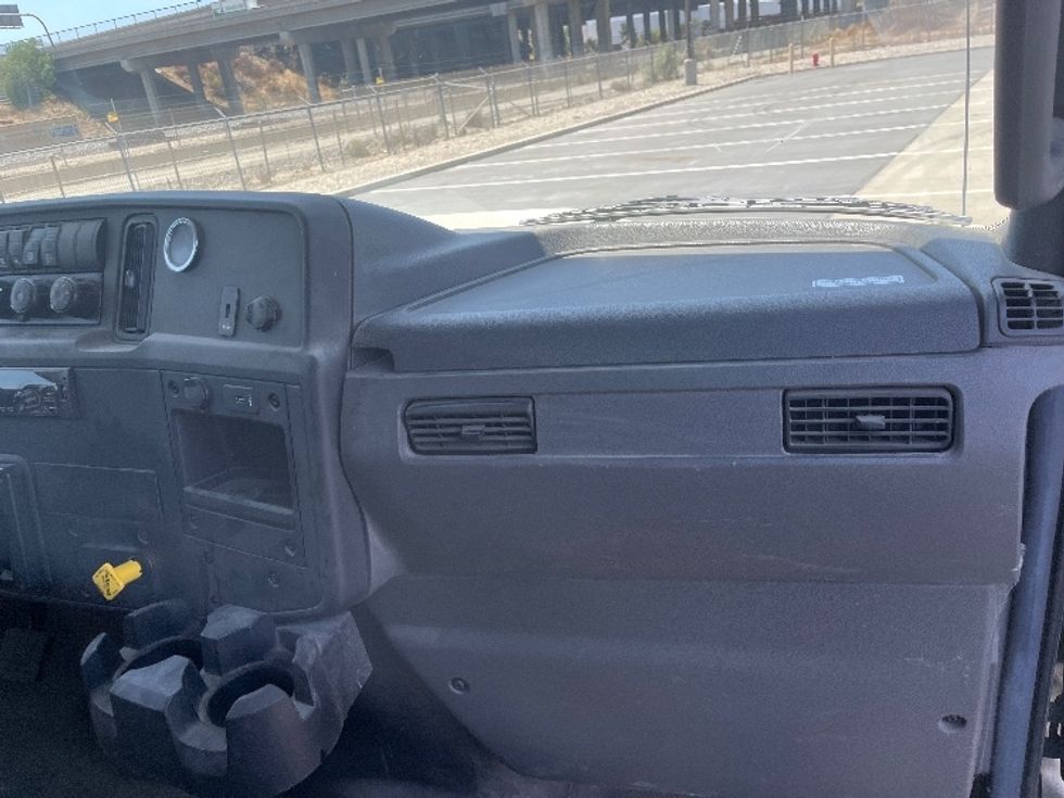 Flatbed Truck-Light and Medium Duty Trucks-International-2020-MV607-Fontana-CA-8,671\n\t\tmiles-$ 62,750 - Image 21