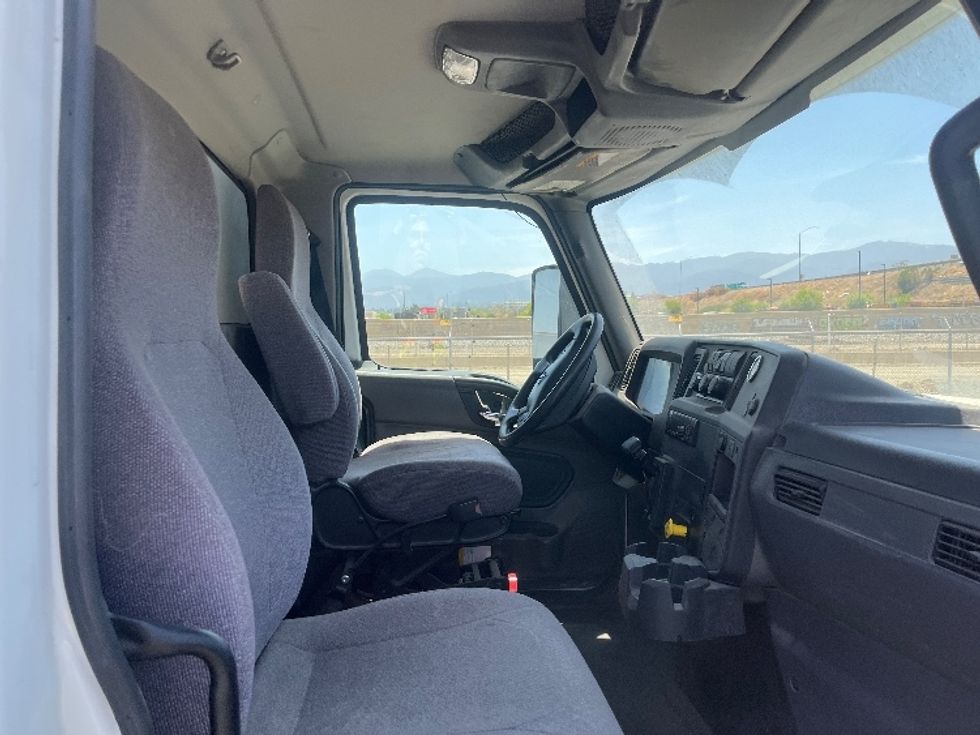 Flatbed Truck-Light and Medium Duty Trucks-International-2020-MV607-Fontana-CA-8,671\n\t\tmiles-$ 62,750 - Image 22