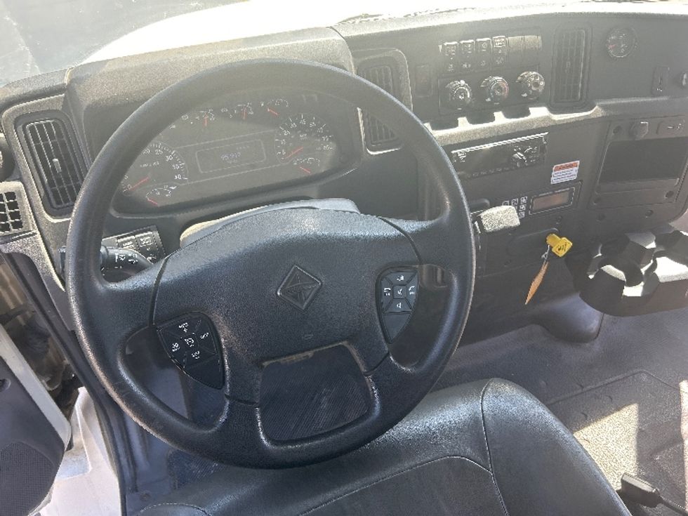 Flatbed Truck-Light and Medium Duty Trucks-International-2020-MV607-Fresno-CA-96,061\n\t\tmiles-$ 55,250 - Image 16