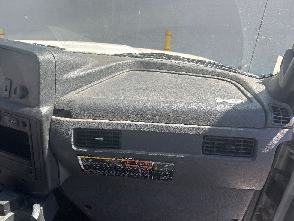 Flatbed Truck-Light and Medium Duty Trucks-International-2020-MV607-Fresno-CA-96,061\n\t\tmiles-$ 55,250 - Image 19
