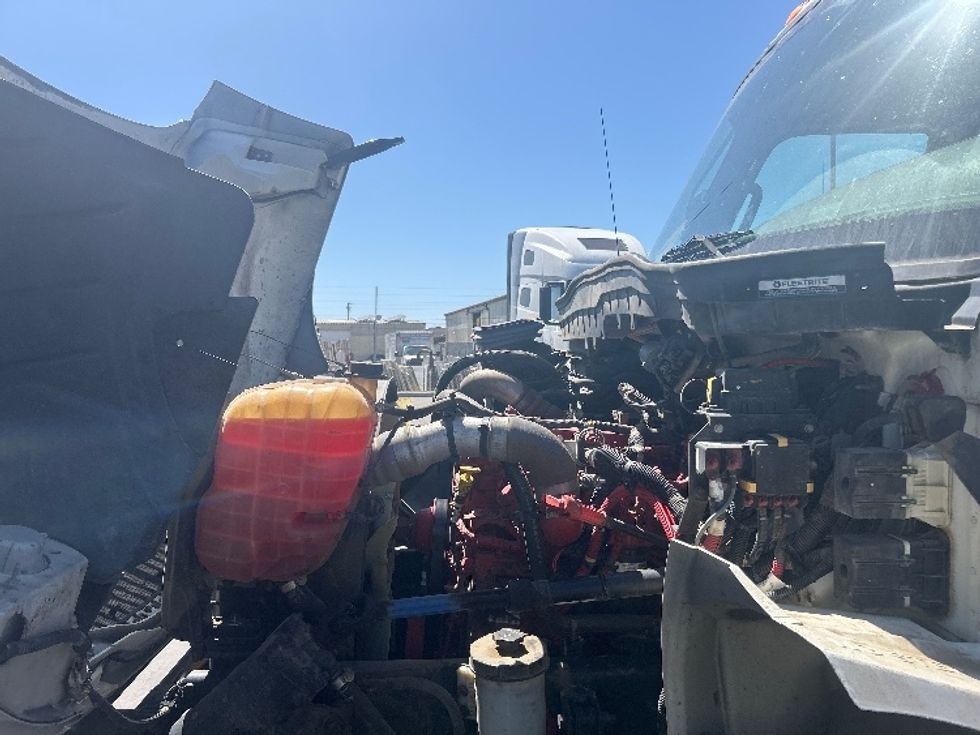 Flatbed Truck-Light and Medium Duty Trucks-International-2020-MV607-Fresno-CA-96,061\n\t\tmiles-$ 55,250 - Image 22