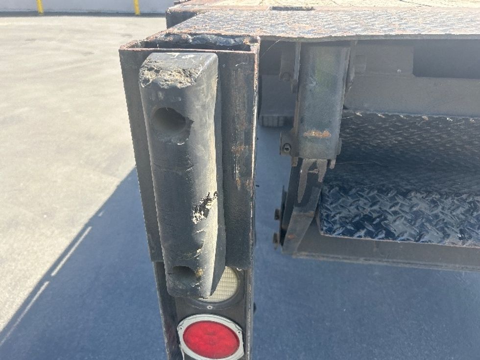 Flatbed Truck-Light and Medium Duty Trucks-International-2020-MV607-Fresno-CA-96,061\n\t\tmiles-$ 55,250 - Image 24