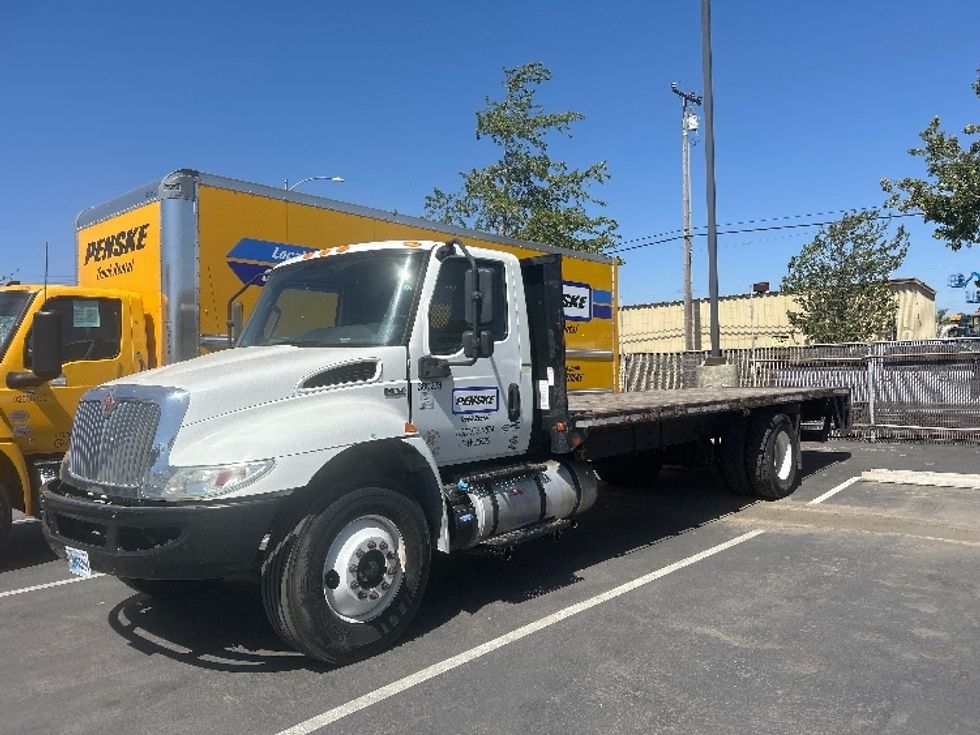Flatbed Truck-Light and Medium Duty Trucks-International-2020-MV607-Fresno-CA-96,061\n\t\tmiles-$ 55,250 - Image 3