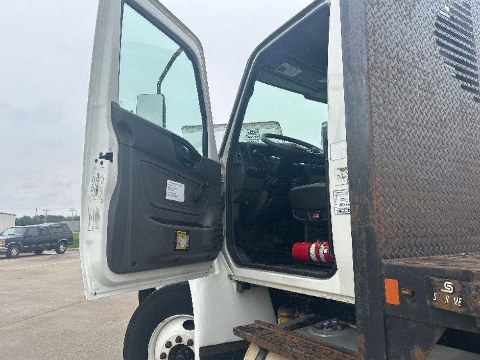 Flatbed Truck-Light and Medium Duty Trucks-International-2020-MV607-Goshen-IN-183,426\n\t\tmiles-$ 41,000 - Image 11