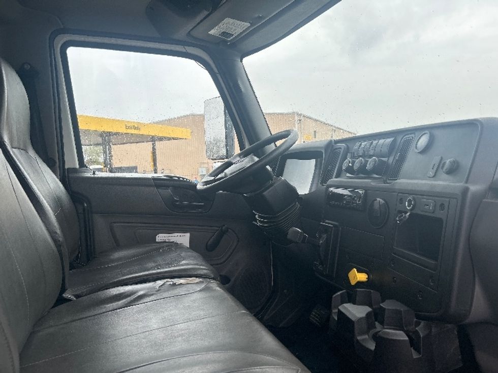 Flatbed Truck-Light and Medium Duty Trucks-International-2020-MV607-Goshen-IN-183,426\n\t\tmiles-$ 41,000 - Image 17