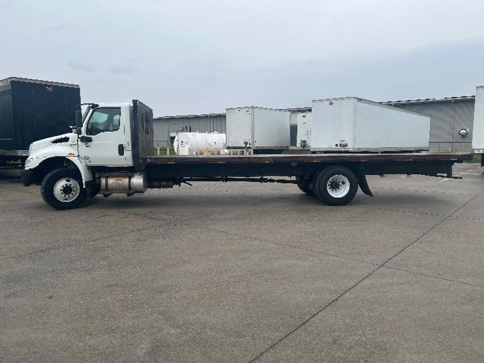 Flatbed Truck-Light and Medium Duty Trucks-International-2020-MV607-Goshen-IN-183,426\n\t\tmiles-$ 41,000 - Image 4