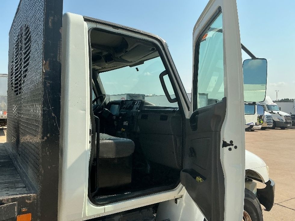 Flatbed Truck-Light and Medium Duty Trucks-International-2020-MV607-Grand Prairie-TX-174,413\n\t\tmiles-$ 44,500 - Image 19