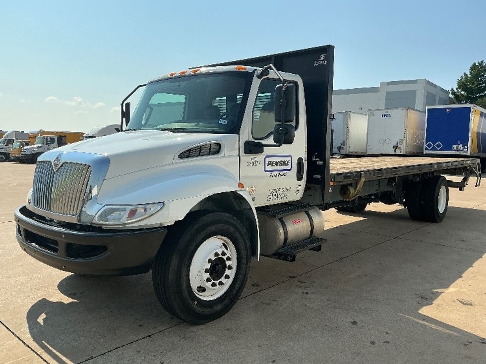 Flatbed Truck-Light and Medium Duty Trucks-International-2020-MV607-Grand Prairie-TX-174,413\n\t\tmiles-$ 44,500 - Image 3